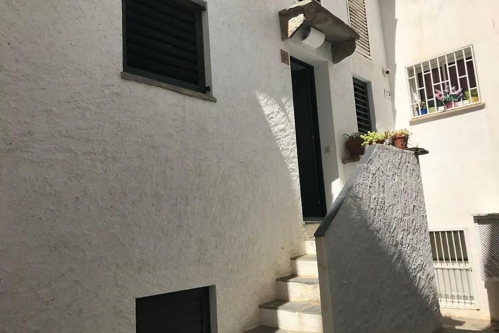 ROQUES - Casa en primera línea de mar en CADAQUÉS Casa de Férias